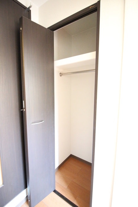 収納 ジョバニ　フォ-リエ