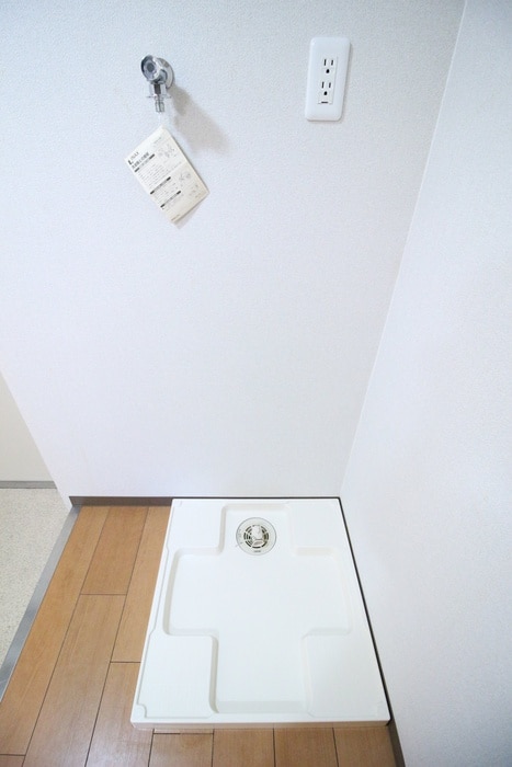 洗濯機置場 ジョバニ　フォ-リエ