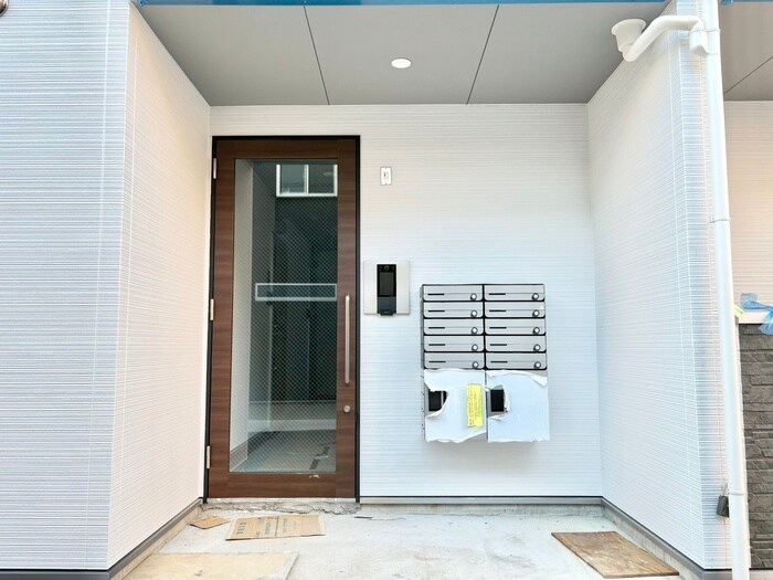 エントランス部分 AVANTIO寝屋川市駅