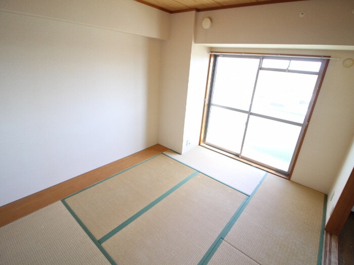 居室 センチュリ－コ－ト宝塚弐番館