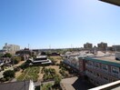 室内からの展望 センチュリ－コ－ト宝塚弐番館