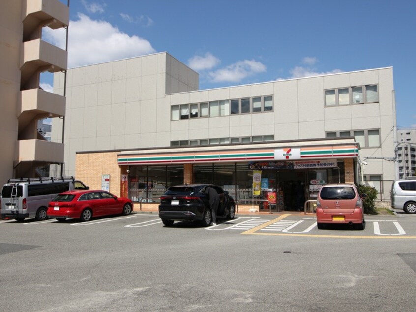セブンイレブン豊中少路１丁目店(コンビニ)まで513m アンプル－ルクレ－ル