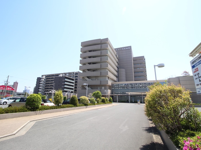 十三市民病院(病院)まで452m コンフォ－ト神崎川