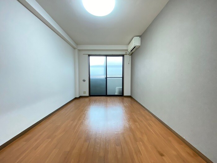 居室 アンプル－ル西三荘