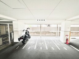 バイク置き場