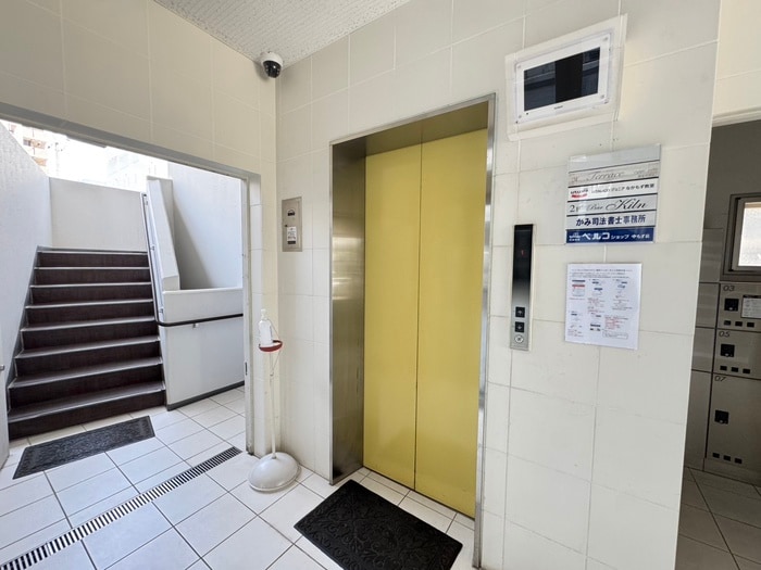 エントランス部分 キラリ８－１