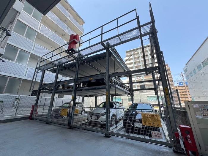 駐車場 キラリ８－１