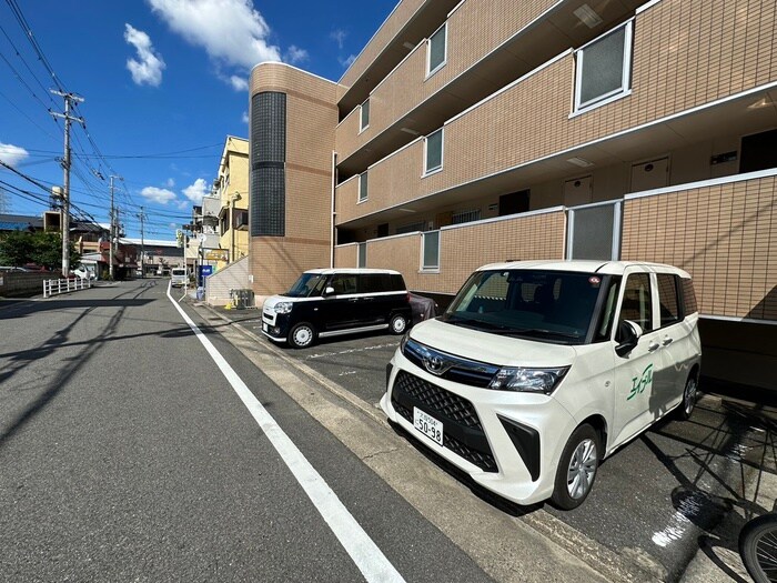 駐車場 ベル青山Ⅰ番館