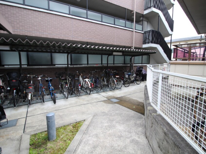 駐輪場 チトセプラザ