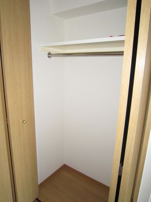 収納 アスヴェル京都二条烏丸(４０３)