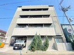 エヌエムスワサントキャトルズ