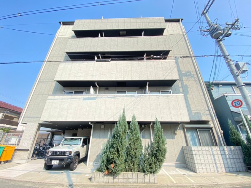 外観写真 エヌエムスワサントキャトルズ