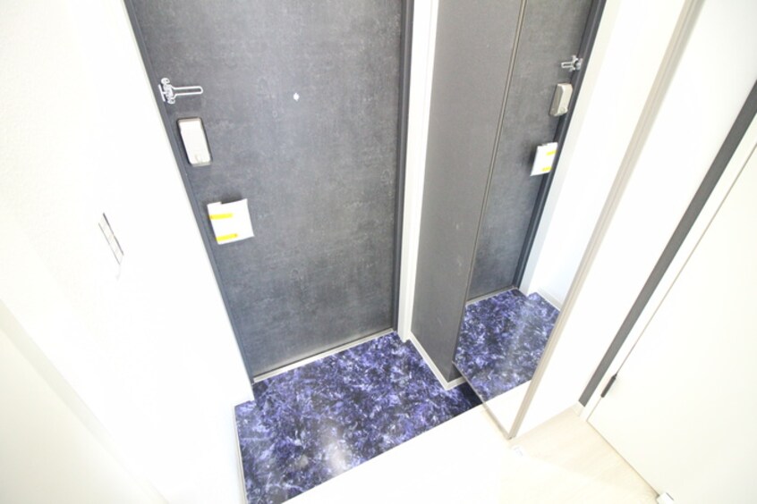 玄関 エヌエムスワサントキャトルズ