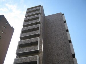 ｱｽｳﾞｪﾙ大阪城ＷＥＳＴⅡ(305)