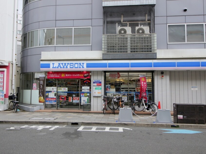 ローソン 阪急豊中駅南店(コンビニ)まで201m レグノ．ツウラ