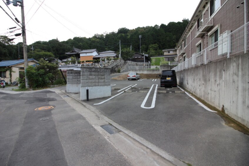 駐車場 サンリットヒルＥ