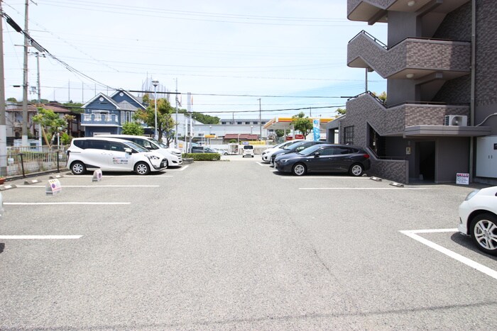 駐車場 ア－バンリバブル