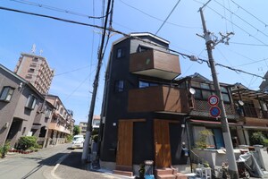 昭和通1丁目貸家