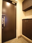 玄関 カ－スル石橋