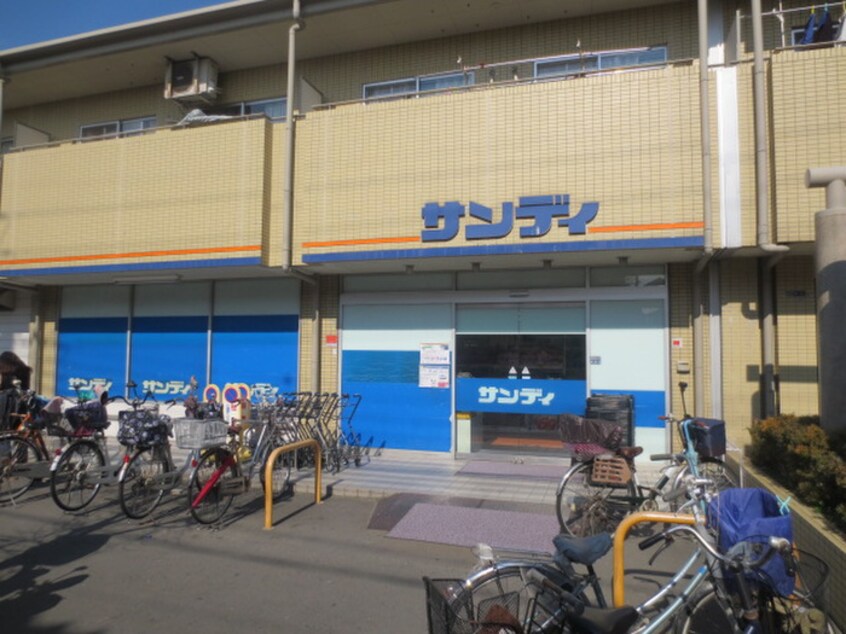 ラッキー　長瀬店(スーパー)まで407m カーサルピナス