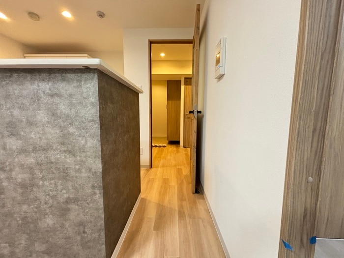 廊下 マノワール・ラ山本通