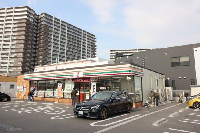 セブンイレブン(コンビニ)まで10m エルドラド