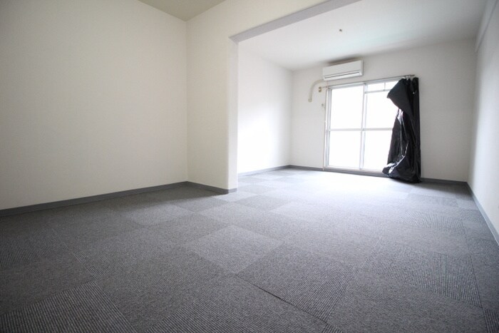 居室 エクセレントハイツ