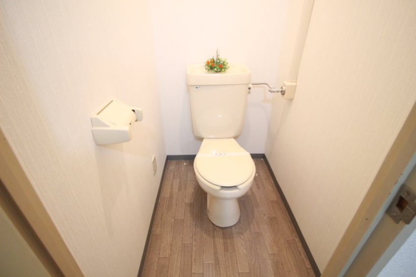 トイレ エクセレントハイツ