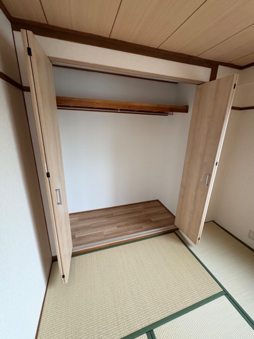 収納 ホワイトオアシスレジデンス７６