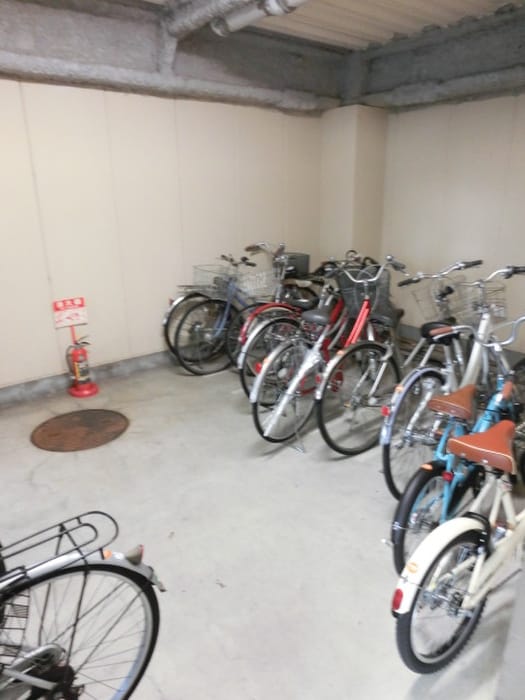 駐輪場 ベレヴュー鴨川