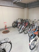 駐輪場 ベレヴュー鴨川