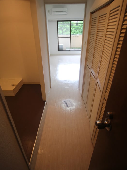 玄関 リビスタ千里