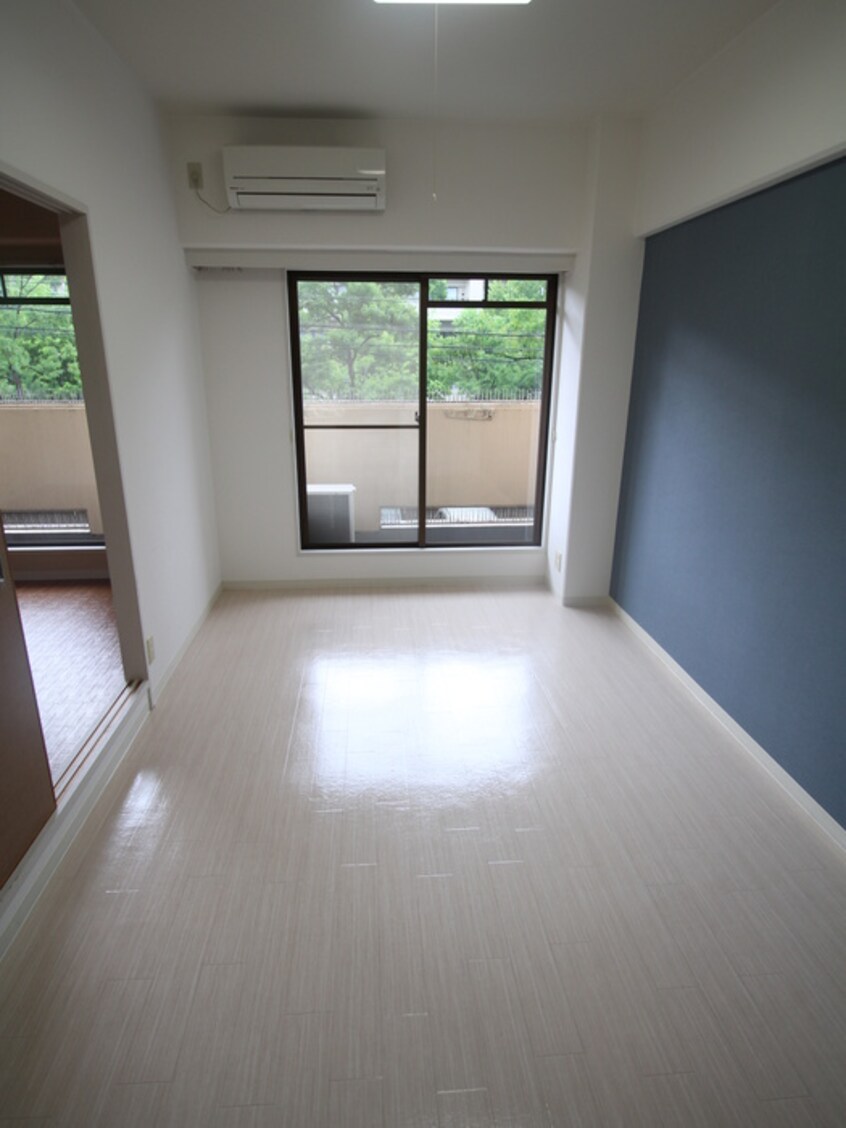 居室 リビスタ千里