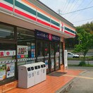 セブン-イレブン 千里万博公園西口店(コンビニ)まで400m リビスタ千里