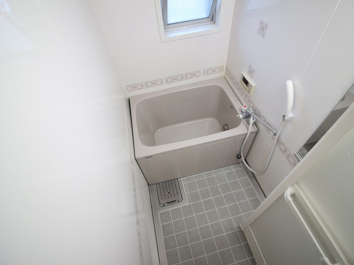 バス／シャワールーム等 磐手ハイツ