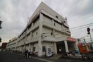 イズミヤ(スーパー)まで201m リビングタウンなかもずＢ棟