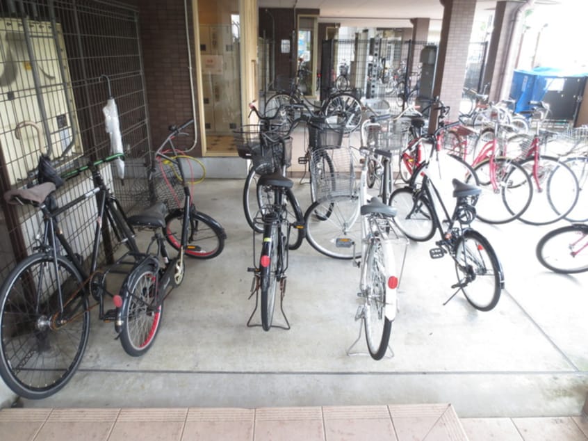 駐輪場 ブレスコート新金岡Ⅰ号館