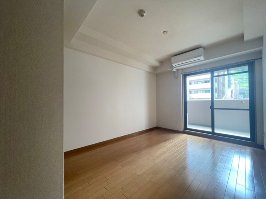 居室 プレサンス新神戸(206)