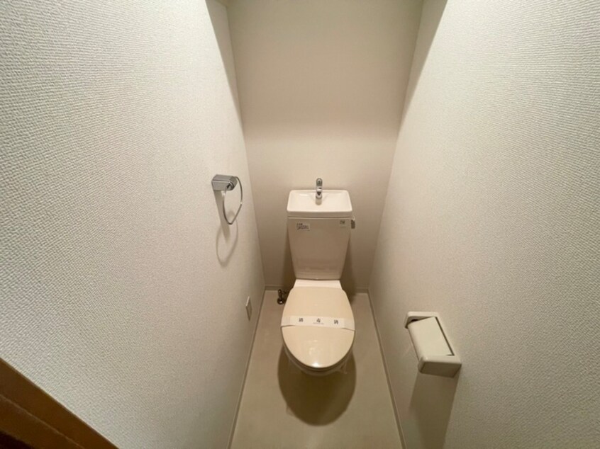 トイレ プレサンス新神戸(206)