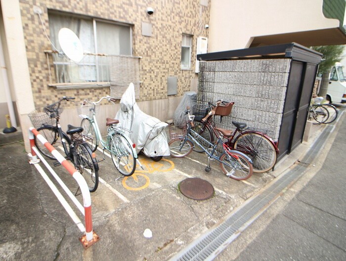 駐輪場 千里園マンション