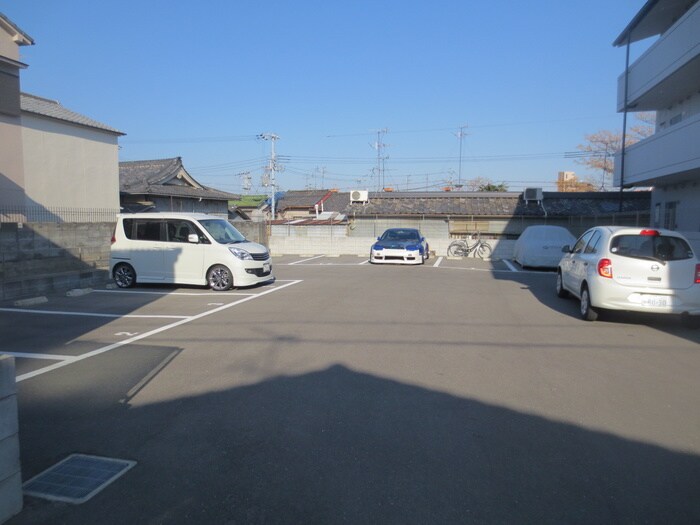 駐車場 パインビレッジ花園