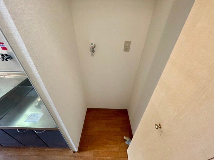 洗濯機置場 シダ－コンフォ－ル２番館