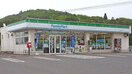 ファミリーマート平岡町西谷店(コンビニ)まで500m サンシティスリムハウスＡ