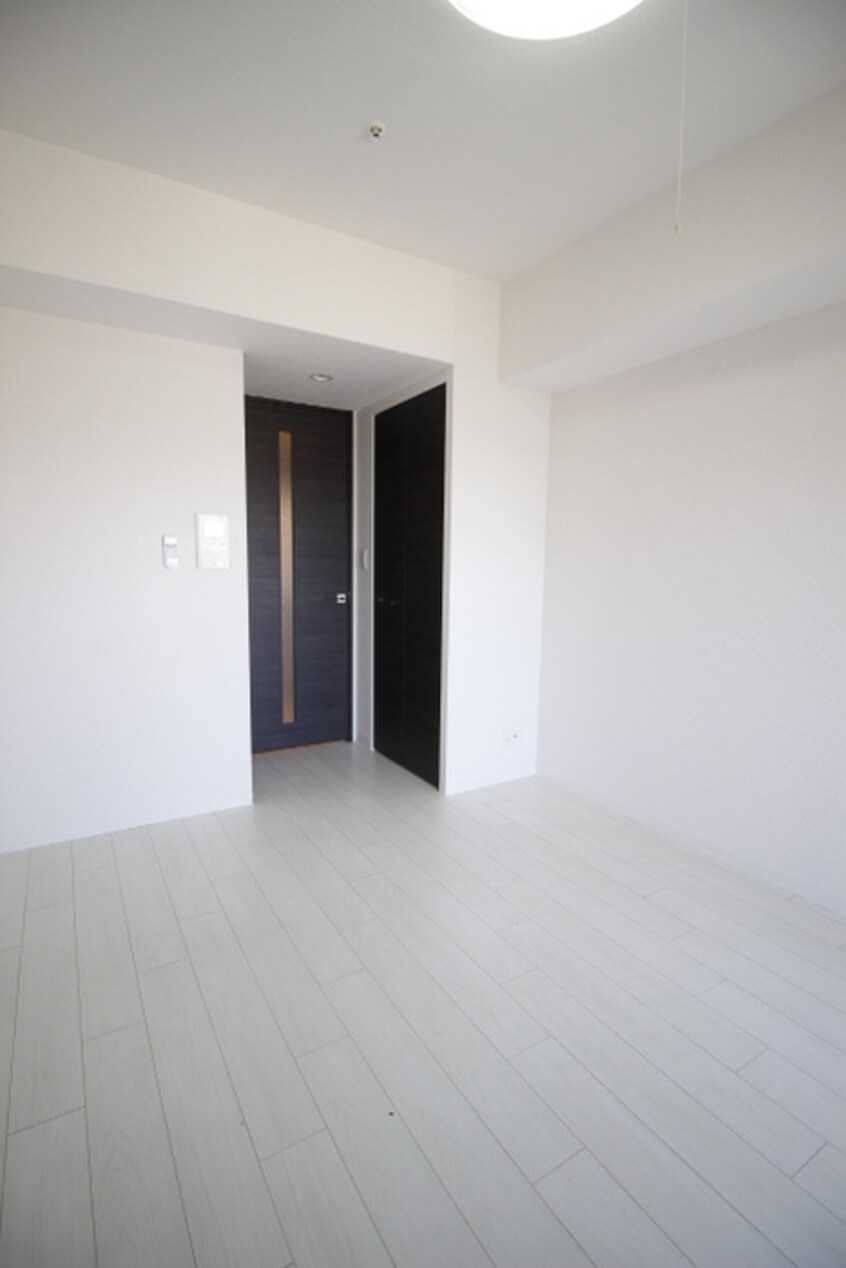 居室 ﾚｵﾝｺﾝﾌｫｰﾄ難波ﾉﾜｰﾙ(1003)