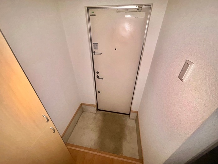 玄関 カ－サヴェルテ