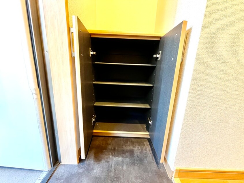 靴箱 ＷＥＳＴ高柳マンション