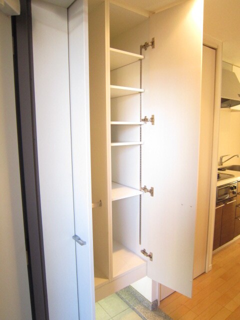 靴箱 レジュ－ルアッシュ福島