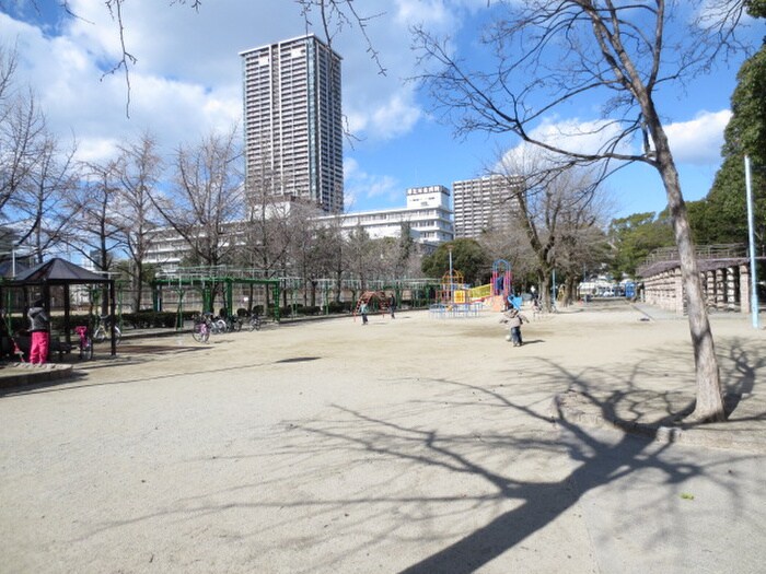 下福島公園(公園)まで94m レジュ－ルアッシュ福島