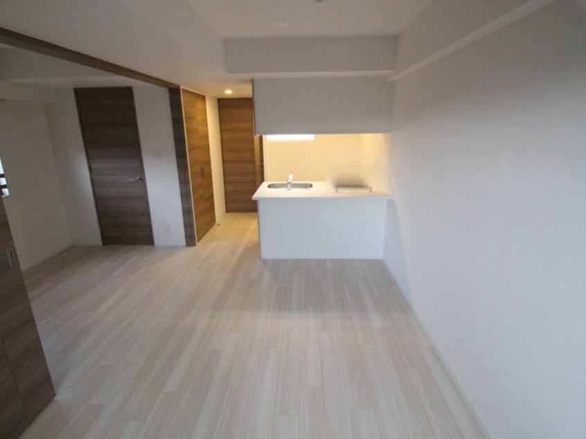 居室 ｸﾘｽﾀﾙｸﾞﾗﾝﾂ京都西大路(303)