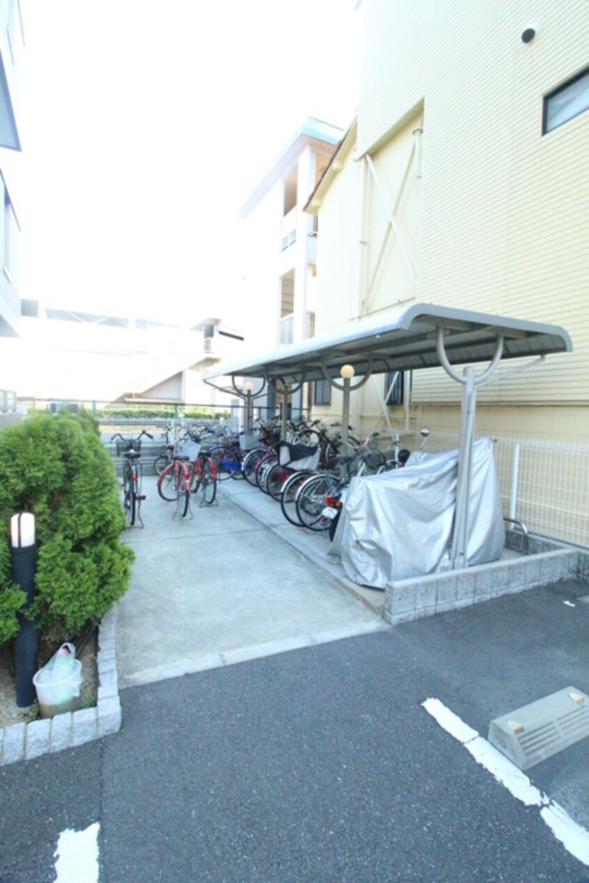 駐輪場 サンパティ－ク清隆